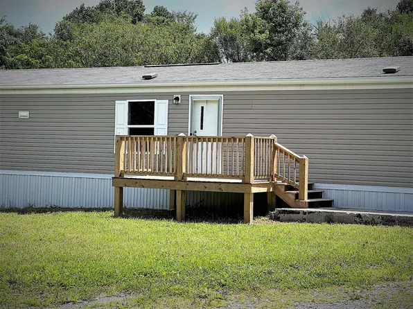 19 Walter Ln, Spencer, TN 38585