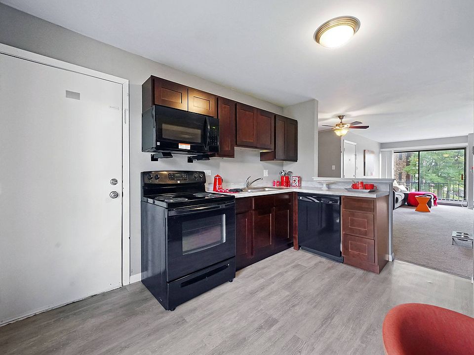 The Flats at Gladstone 148 Gladstone Dr Glendale Heights IL Zillow