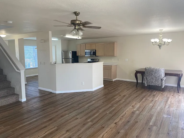 9438 Canyon Meadows Dr — Photo 5