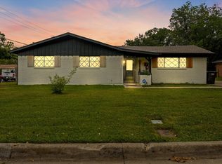 1974 Downey Dr, Fort Worth, TX 76112