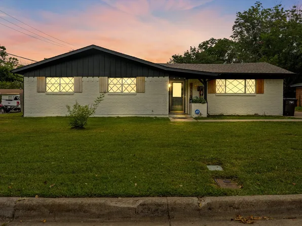 1974 Downey Dr, Fort Worth, TX 76112