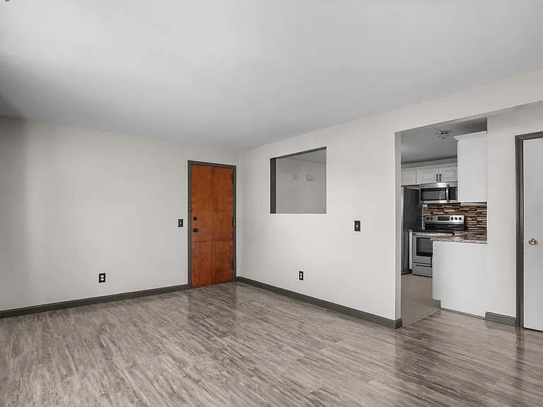 2160 Mineral Spring Ave #3-10 — Photo 3