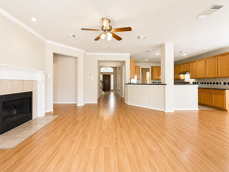 1815 Granite Field Ln — Photo 10