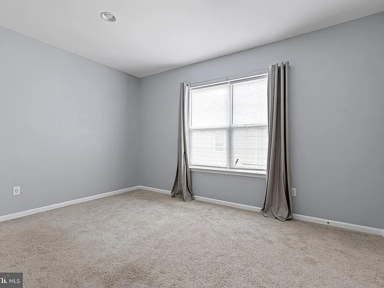 624 McComb Pl — Photo 12