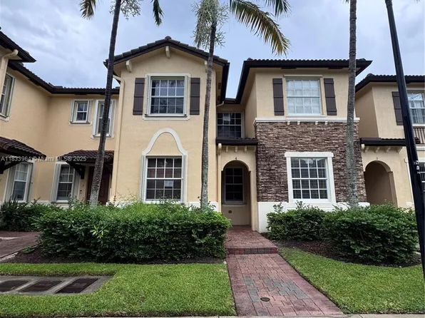 9239 SW 227th St Unit 4, Cutler Bay, FL 33190
