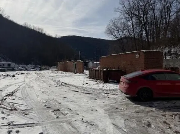 123 Laurel St, Jim Thorpe, PA 18229