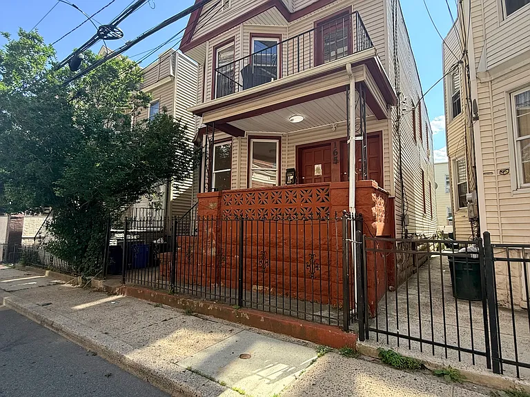 165 Lembeck Ave #1 — Photo 12