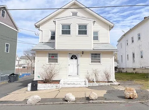 11 Nichols St #1 Photo 1