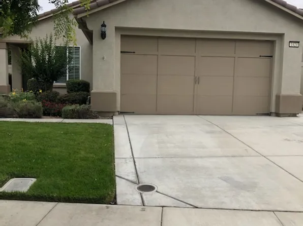 1424 Carriage House St, Manteca, CA 95336