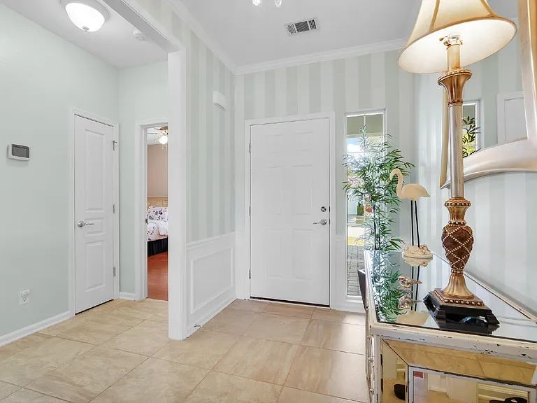 17 Thomas Bee Dr — Photo 41