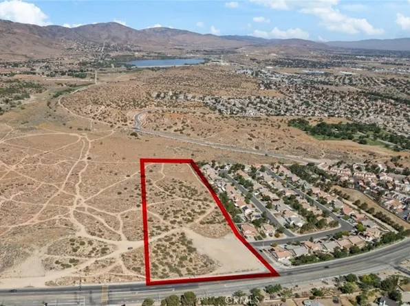 25 Th Cor, Palmdale, CA 93550