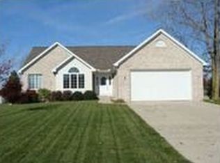 1005 N Crandell Dr, Charlotte, MI 48813