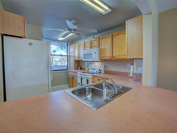 4th image of 10680 S Ocean Dr APT G-7