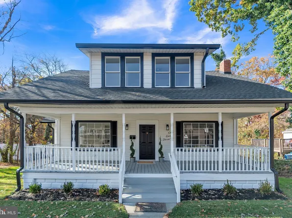 113 N Hilltop Ave, Somerdale, NJ 08083