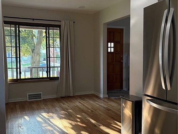 3rd image of 4243 W 212th St