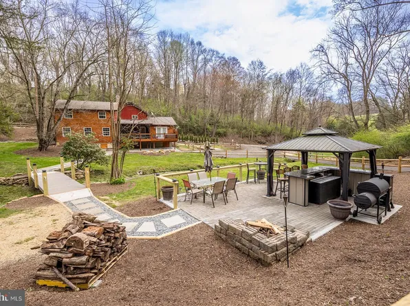 525 Goram Rd, Brogue, PA 17309