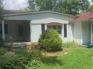 6706 E Spring Lake Rd, Mooresville, IN 46158