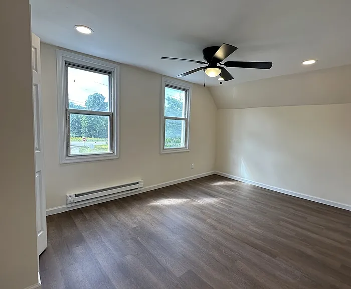 2717 Cedarhurst Rd #5 — Photo 5