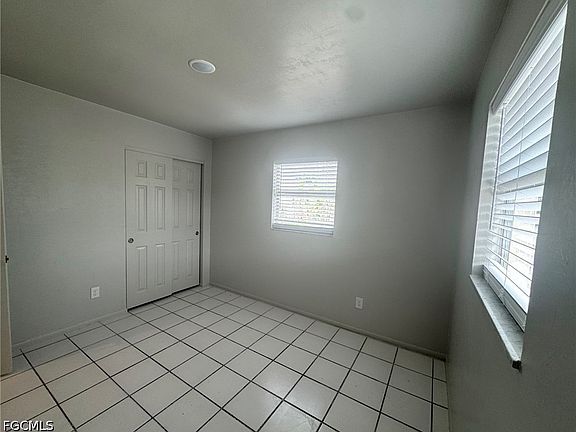 4th image of 5637 7th Ave