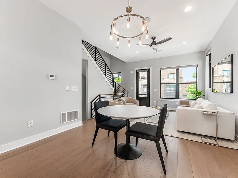 271 Neruda Ave — Photo 19