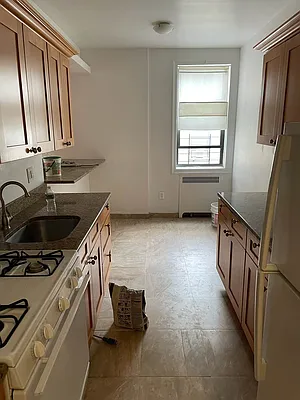 Rented by Grand Group Realty | media 2