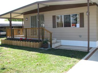 5345 Mohawk St, Zephyrhills, FL 33542