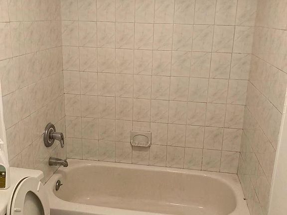 4th image of 56 Bentley Ln Floor 1