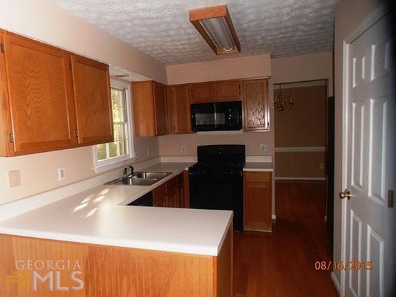 5th image of 4945 Evergreen Valley Way