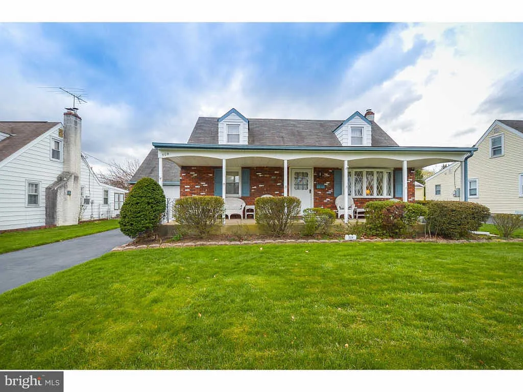 504 Preston Ln photo 1