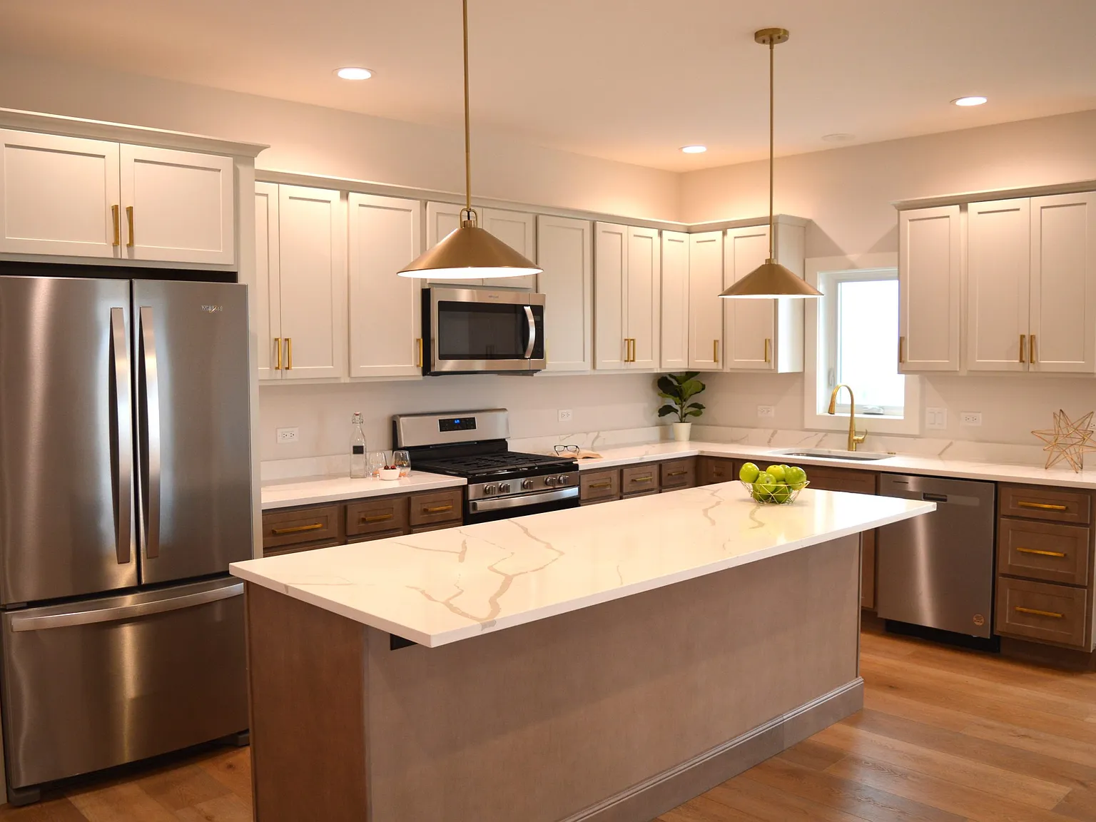2 bed, 1610 sqft, $1,895 — Photo 1