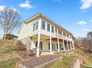 214 Dawson Way, Blue Ridge, GA 30513