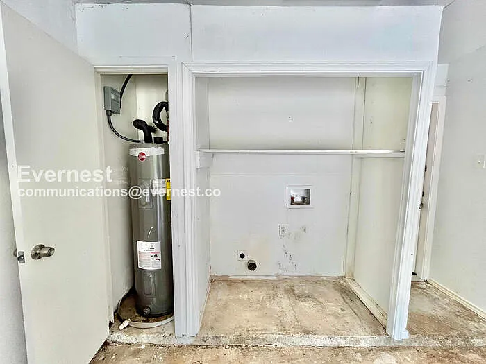 415 Southlake Dr — Photo 17