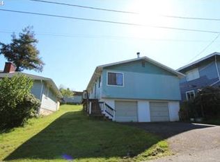 329 Border St, Myrtle Point, OR 97458