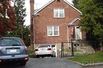 2nd image of 3 Young Ave