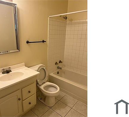 3rd image of 459 Clover Hill Pl