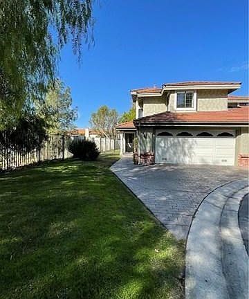 2nd image of 29752 Strawberry Hill Dr