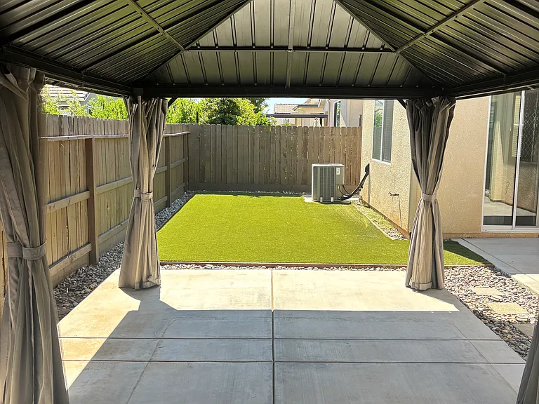 4110 Sussex Ave — Photo 5