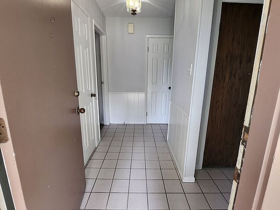 2nd image of 218 Van Winkle St