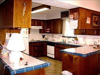 2nd image of 2037 Wellington Dr