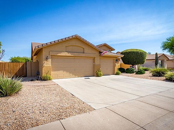 3rd image of 7049 W Campo Bello Dr