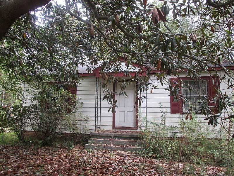 2nd image of 442 Arbor Hill Dr