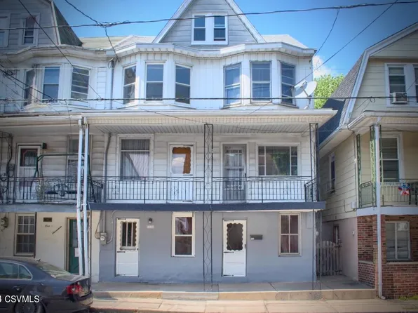 113 W Girard St, Mount Carmel, PA 17851