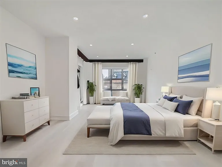250 President St #211 — Photo 15
