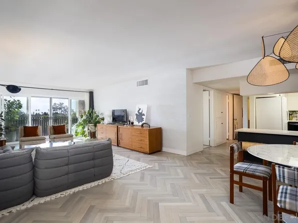 4900 Rosehedge Dr APT 414, La Mesa, CA 91942