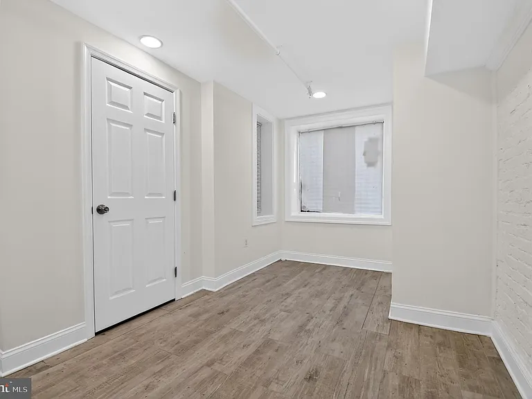 1707 N Capitol St NE #1 — Photo 6
