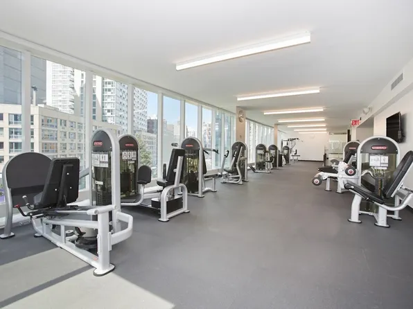 43-25 Hunter Street image 8 of 23