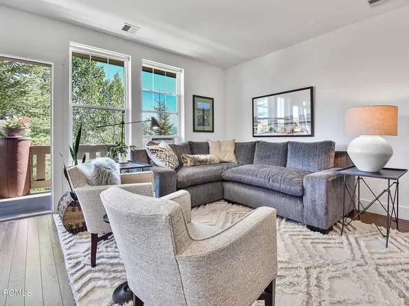 8351 Meadowview Dr APT M24, Park City, UT 84098