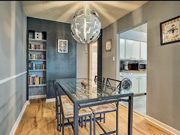 3rd image of 2513 Driscoll St APT 4