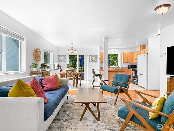 5th image of 156 Windward Drive