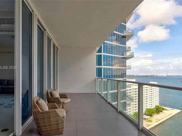 2020 N Bayshore Dr #1905 — Photo 48